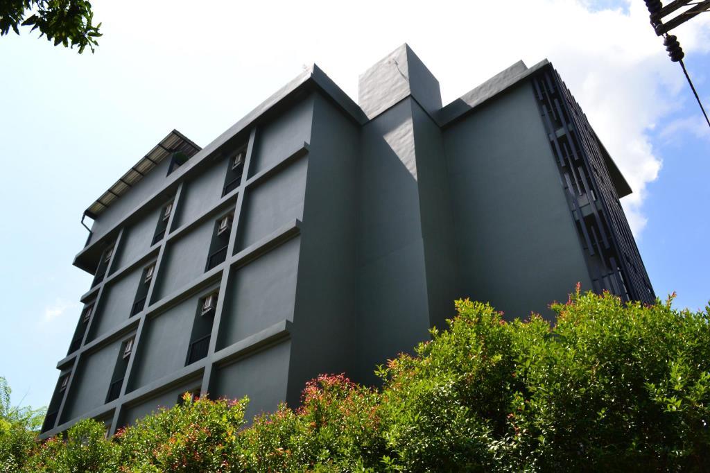 Ritsurin Boutique Hotel - โรงแรมริทสุริน บูติค Phuket Exterior foto